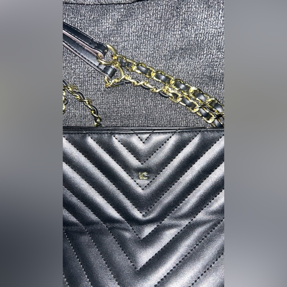 ‘LIZ CLAIBORNE’ purse/shoulder bag